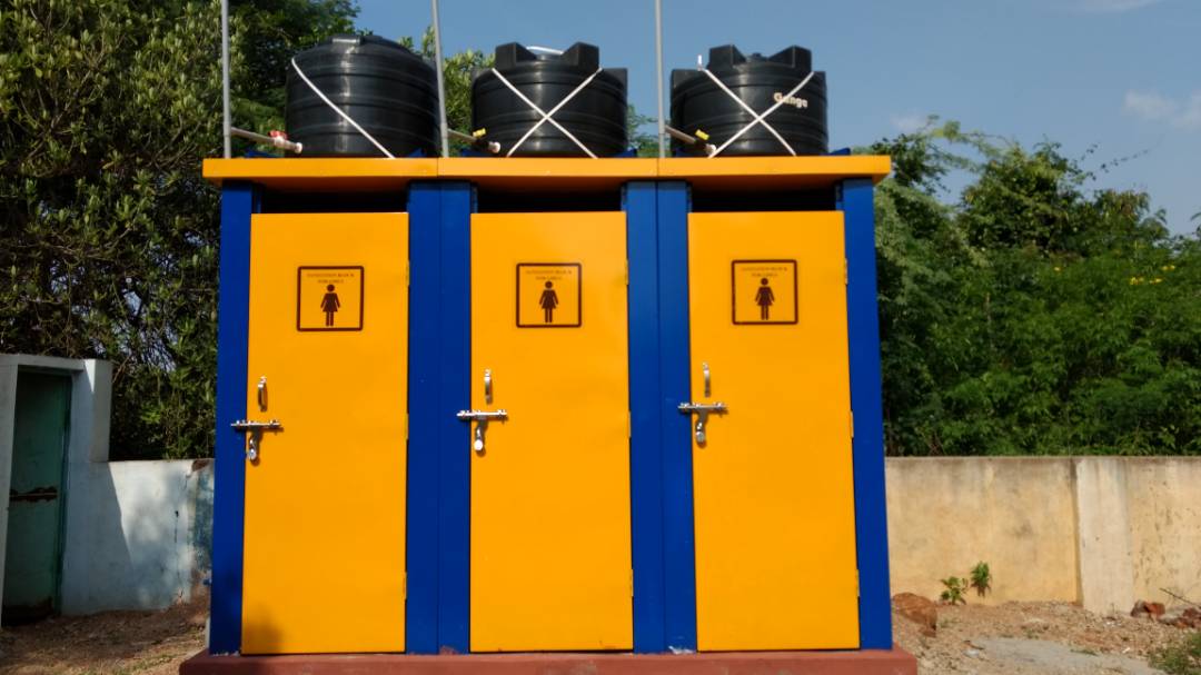 ezynest toilets service provider